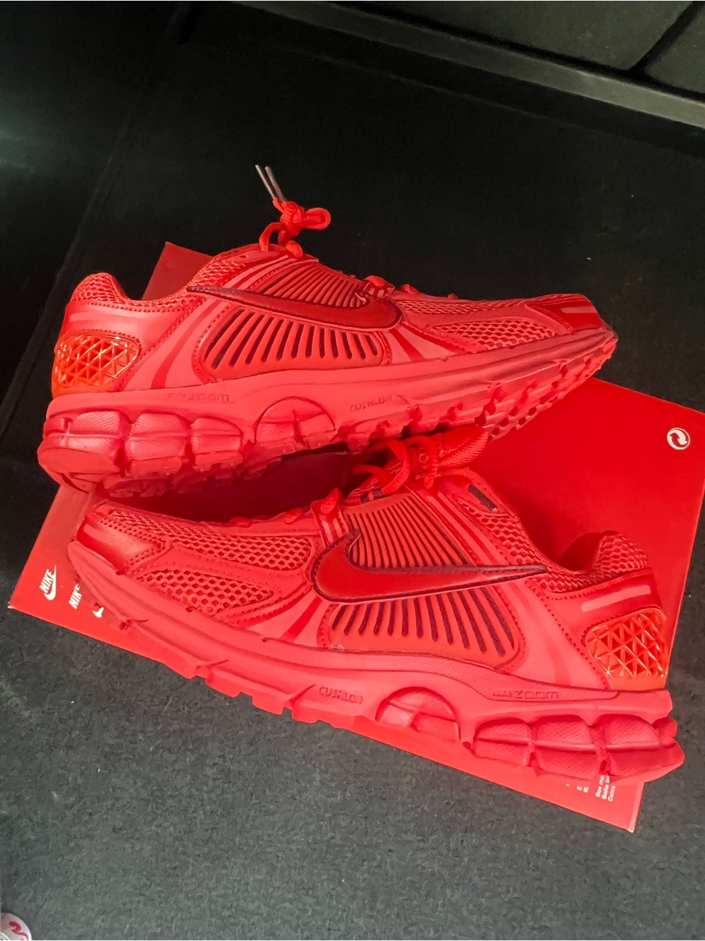 W Nike  Zoom Vomero 5 photon dust New Size 10W/8.5M FJ2028-602 NEW NO LID! - Picture 3 of 8